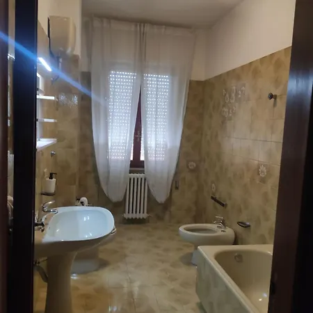 Ampio Fino A 9 Ospiti
