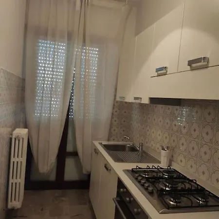 Ampio Fino A 9 Ospiti 아파트